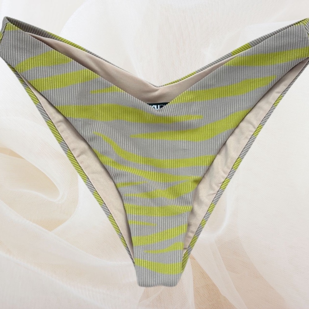 Beach Riot- Vanessa Bikini Bottom in Taupe & Yellow Zebra